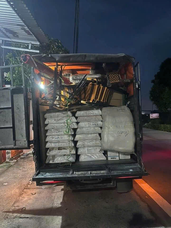 Hàng ghép trong dịch vụ Gửi Hàng Từ TPHCM Ra Hà Nội