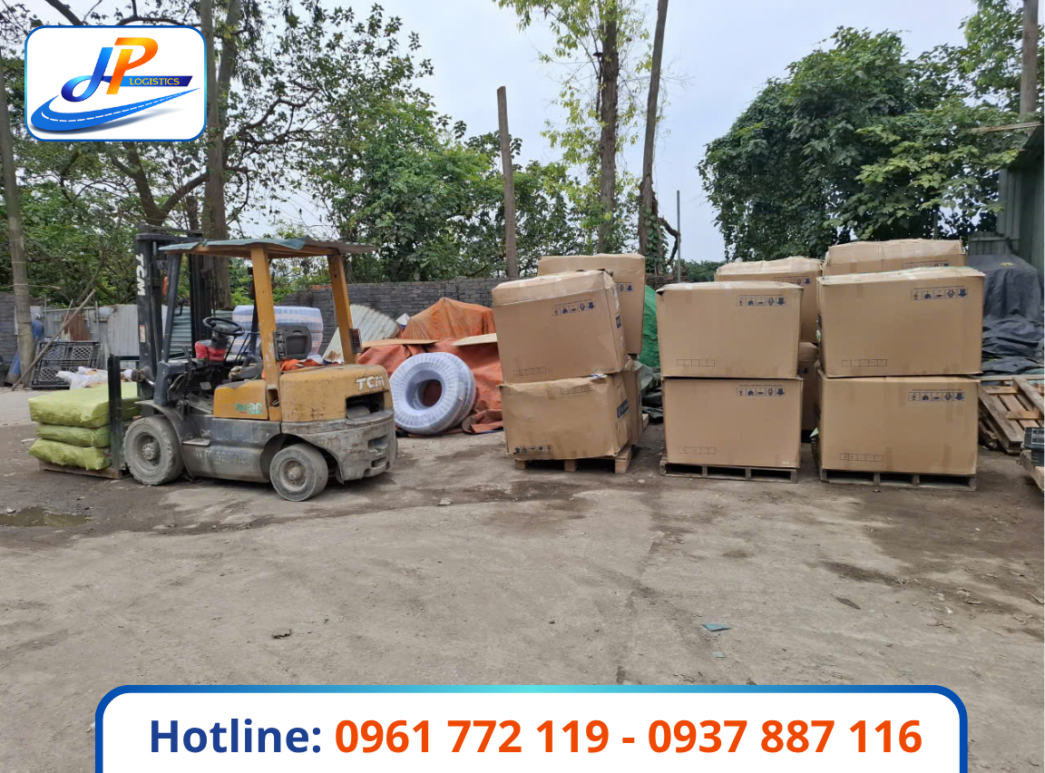 Kho bãi trung chuyển Vận Chuyển Hàng Giá Rẻ hiện đại tại Vận Tải Hoàng Phương